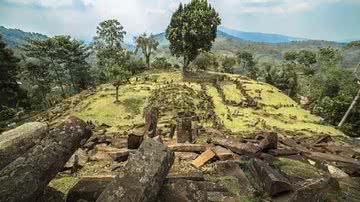 A pirâmide de Gunung Padang, na Indonésia - Divulgação/Ade Lukmanul Haki