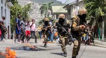 Haitianos participam de protesto após assassinato do presidente Jovenel Moïse - Getty Images