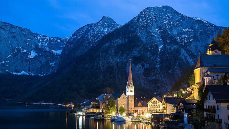 Imagem da paisagem de Hallstatt, na Áustria - Licença Creative Commons, via Wikimedia Commons