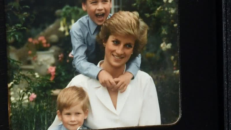 Foto pessoal de Diana, William e Harry - Getty Images