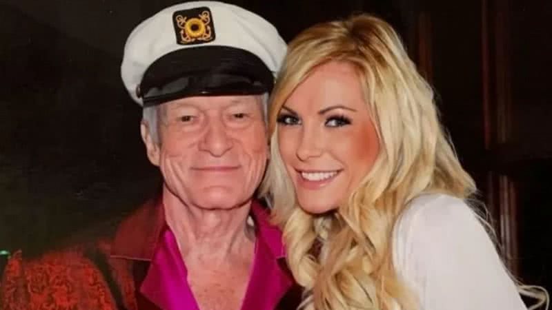 Hugh e Crystal em fotografia - Divulgação / Instagram / crystalhefner