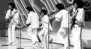 Os Jackson 5 durante apresentação - Wikimedia Commons