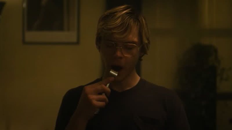 Evan Peters como Jeffrey Dahmer - Divulgação/Netflix