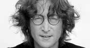 Lennon em photoshoot - Wikimedia Commons