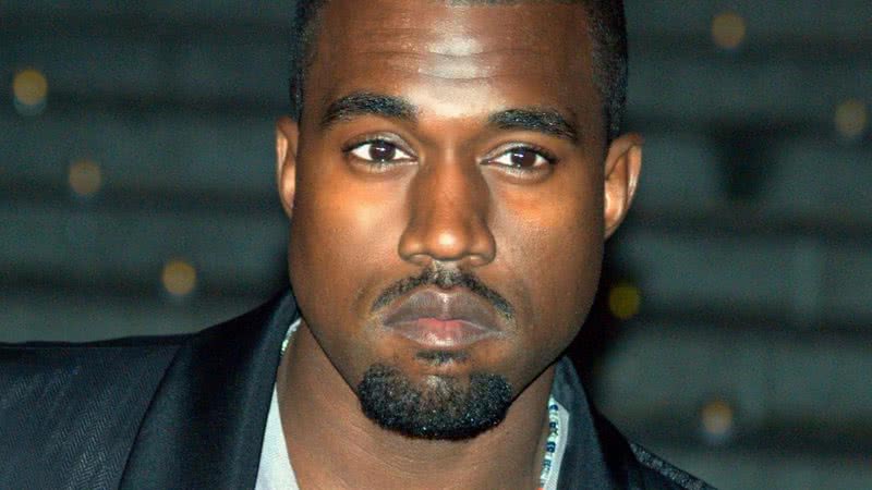 Kanye West em fotografia no ano de 2009 - Wikimedia Commons