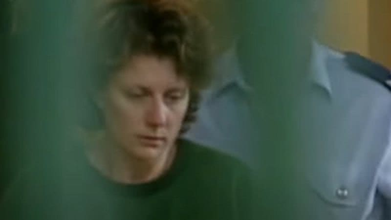 Kathleen Folbigg, a mulher conhecida como "a pior assassina em série da Austrália", na época de sua prisão - Reprodução/Vídeo/YouTube