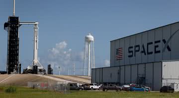 Fotografia do foguete da SpaceX no Kennedy Space Center, da NASA - Getty Images