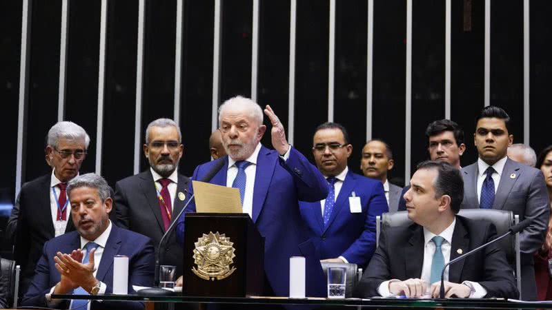 Lula durante a cerimônia de posse - Pablo Valadares /Câmara dos Deputados