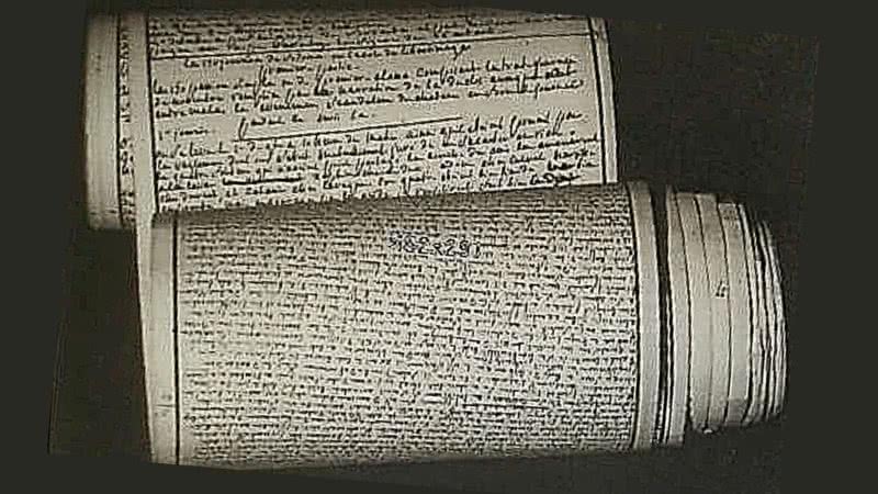 Fotografia registra manuscritos de “Os 120 Dias de Sodoma” - Wikimedia Commons