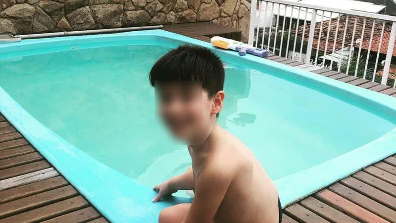 Divulgação - Foto de Henry na piscina