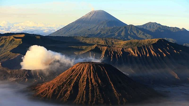 Imagem do Monte Bromo, localizado na Indonésia - Reprodução / Hasiholan Siahaan XIV, sob licensa Creative Commons