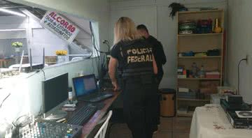 Imagem dos oficiais durante a chamada Operação Shalom - Divulgação/Polícia Federal