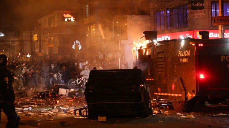 Foto de protesto contra violência policial na Colômbia - Divulgação / Twitter