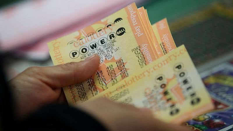 Fotografia meramente ilustrativa de bilhetes da Powerball - Getty Images