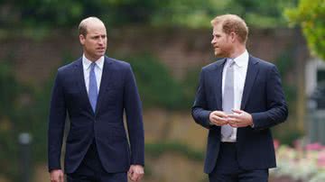 Os irmãos William e Harry conversando em 2021 - WPA Pool/Getty Images