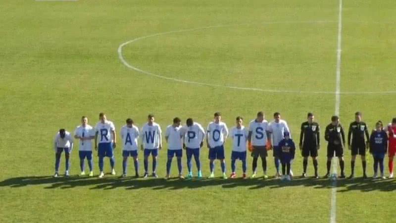 Os jogadores do time romeno Politehnica Iaşi - Divulgação/Twitter