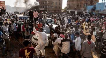 Protesto em novembro de 2021 na cidade de Omdurman, Sudão - Getty Images