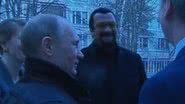 Steven Seagal com Putin no ano de 2013 - Reprodução/Vídeo