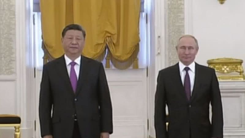 Xi Jinping e Vladimir Putin - Divulgação/Youtube/South China Morning Post