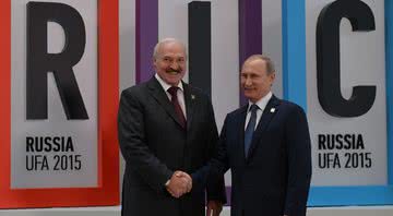 Vladimir Putin e Alexander Lukashenko - Getty Images