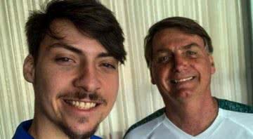 Renan com o pai, Jair - Divulgação / Facebook / Renan Bolsonaro