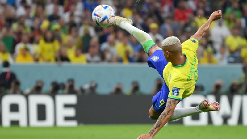 Richarlison durante a partida - Getty Images