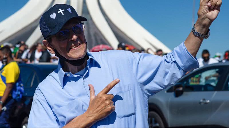 Roberto Jefferson durante manifestação - Getty Images