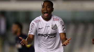 Robinho na época que jogava no Santos - Gettyimages