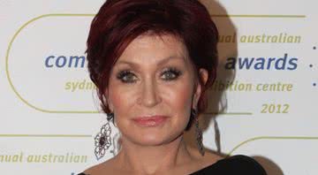 Sharon Osbourne em premiação no ano de 2012 - Wikimedia Commons