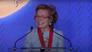 Shelby White em evento de 2017 recebendo medalha de filantropia - Divulgação/ Youtube/ Carnegie Medal of Philanthropy