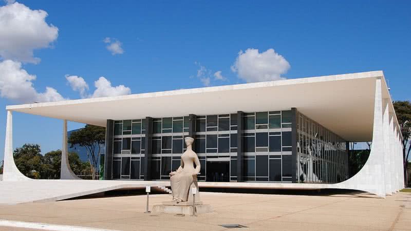 Sede do Supremo Tribunal Federal em Brasília, Distrito Federal, Brasil - Wikimedia Commons