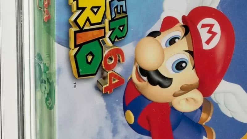 O cartucho do jogo Super Mario 64 - Divulgação/Heritage Auctions