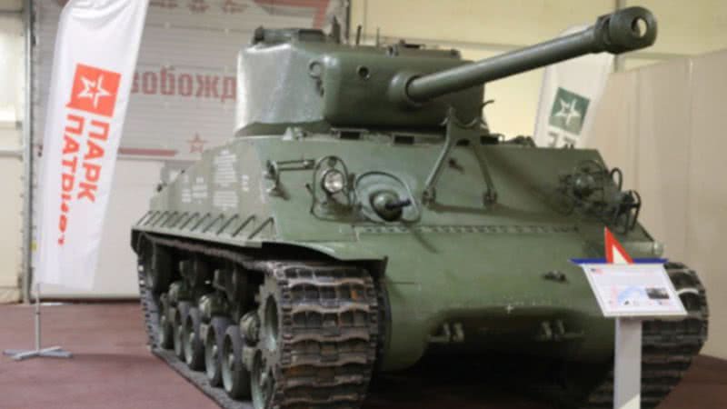 Blindado Sherman M4A2 (76) W restaurado - Ministério da Defesa da Rússia