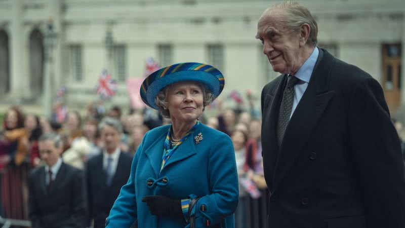 Imelda Staunton (rainha Elizabeth II) e Jonathan Pryce (príncipe Philip) em 'The Crown' - Divulgação/Netflix