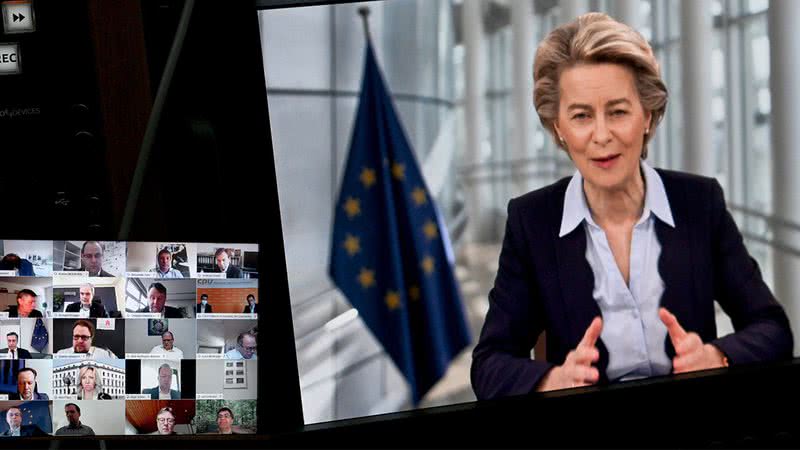 Ursula von der Leyen, presidente da UE, discursa em conferência - Divulgação/Twitter