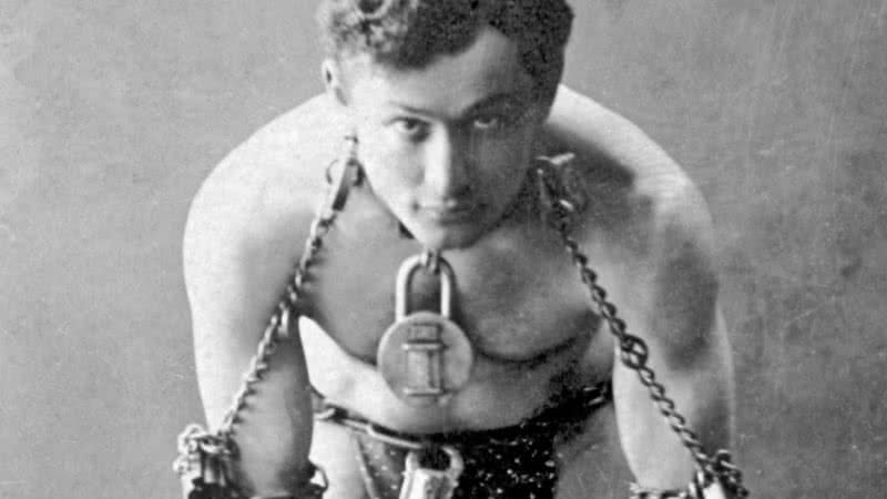 Harry Houdini, o famoso ilusionista - Wikimedia Commons