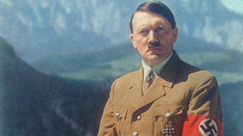 Adolf Hitler em paisagem montanhosa - Getty Images