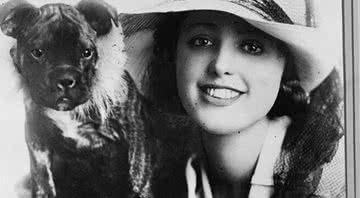 Virginia Rappe por volta de 1920 - Wikimedia Commons