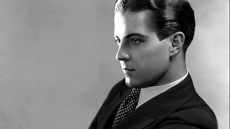 O astro Ramon Novarro - Divulgação/Site Oficial Ramon Novarro