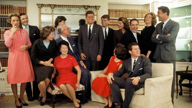 Parte da família Kennedy reunida em fotografia oficial - Getty Images