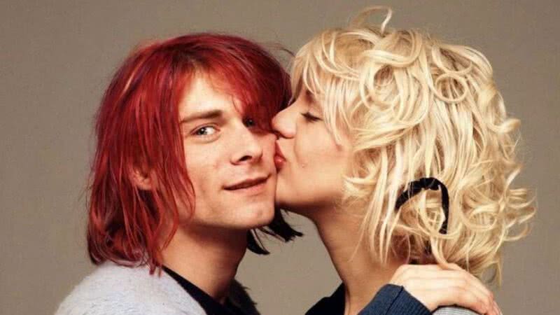 Os cantores Kurt Cobain e Courtney Love, um dos casais mais icônicos da hitória da música - Divulgação/Michael Levine