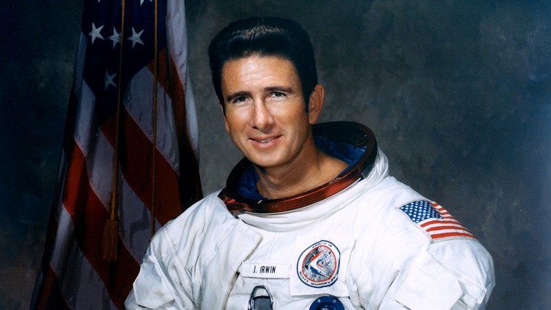 O astronauta americano James Irwin - Wikimedia Commons