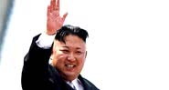 Kim Jong-un numa parada em Pyongyang - Reprodução