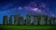 Stonehenge à noite - Shutterstock