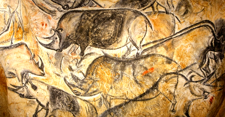 Desenhos deixados na caverna de Chauvet, na França - Wikimedia Commons