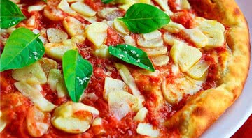 Nápoles é considerada o berço da pizza que conhecemos hoje - Pixabay