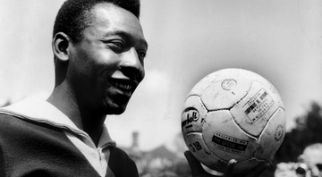 Pelé marcou oito gols na vitória de 11 a 0 sobre o Botafogo de Ribeirão Preto - Getty Images