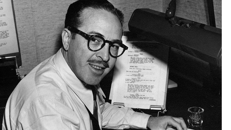 O roteirista Dalton Trumbo foi um dos nomes incluídos na lista negra de Hollywood - Wikimedia Commons