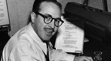 O roteirista Dalton Trumbo foi um dos nomes incluídos na lista negra de Hollywood - Wikimedia Commons