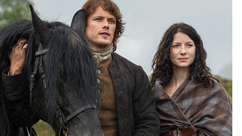 Depois de descobrir o paradeiro de Jamie, Claire volta ao século 18 para encontrá-lo - Reprodução